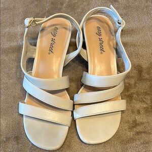 Easy Street Women's Cream Sandals